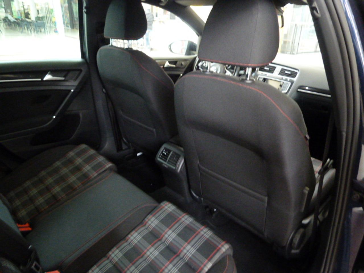 Volkswagen Golf 5p GTI 2.0 TSI 169 kW (230 CV) - Foto 14