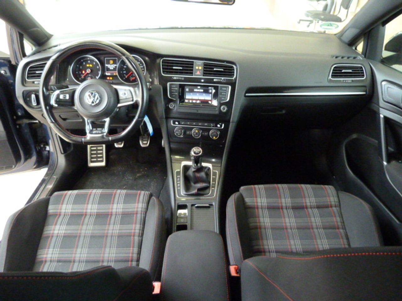 Volkswagen Golf 5p GTI 2.0 TSI 169 kW (230 CV) muy muy bien cuidado, kilómetros garantizados - Foto 39