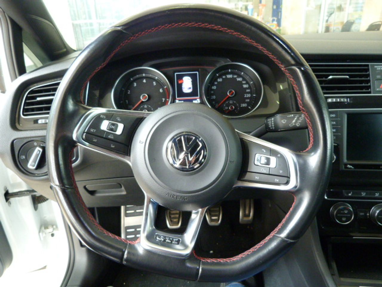 Volkswagen Golf Golf GTI 2.0 TSI 220CV BMT 5p. muy muy bien cuidado, kilómetros garantizados - Foto 29