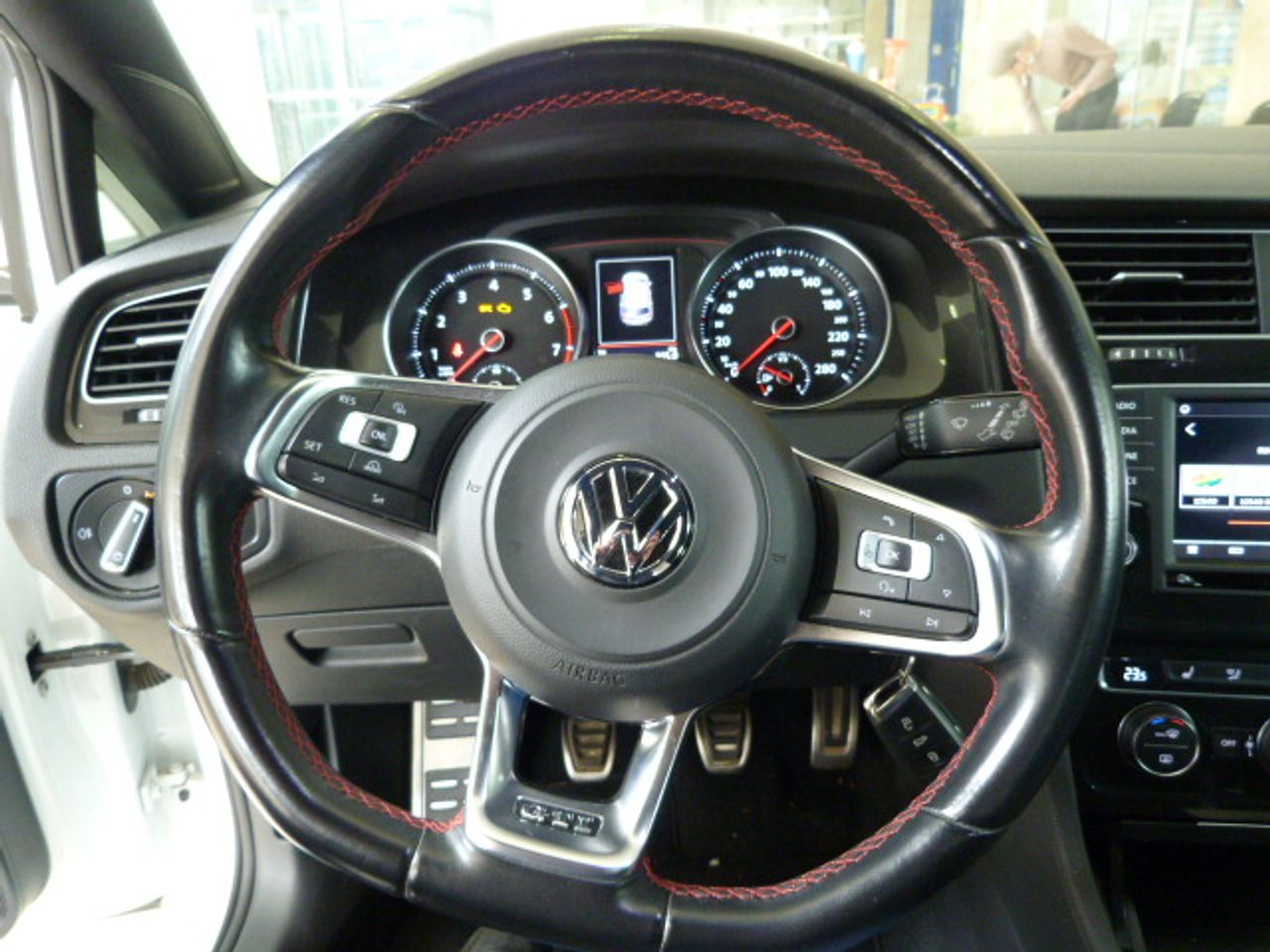 Volkswagen Golf Golf GTI 2.0 TSI 220CV BMT 5p. muy muy bien cuidado, kilómetros garantizados - Foto 38