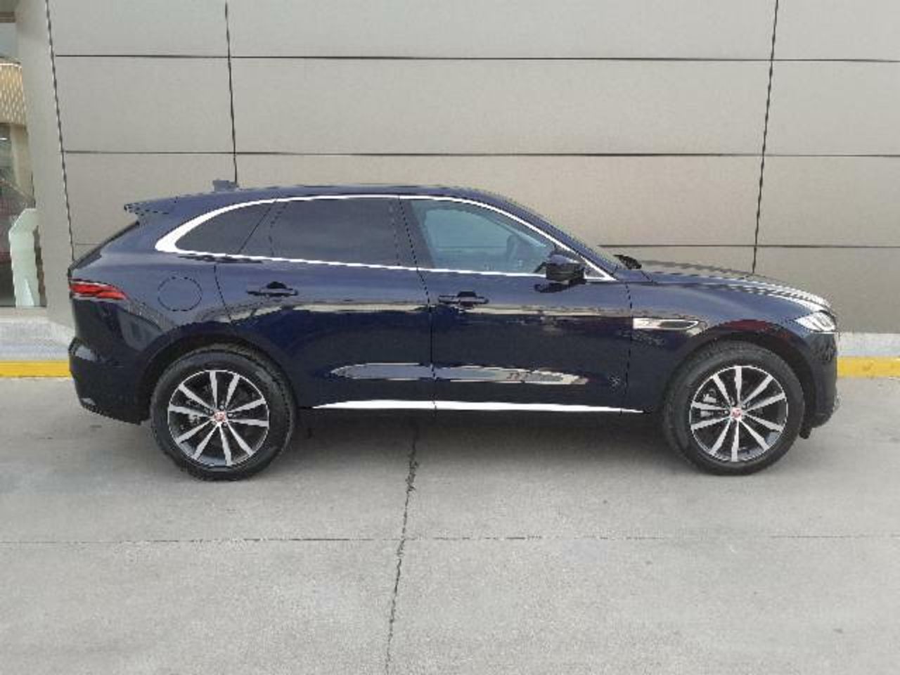 Jaguar F-Pace 2.0D 150KW STANDARD SE AUTO 4WD 5P - foto 6