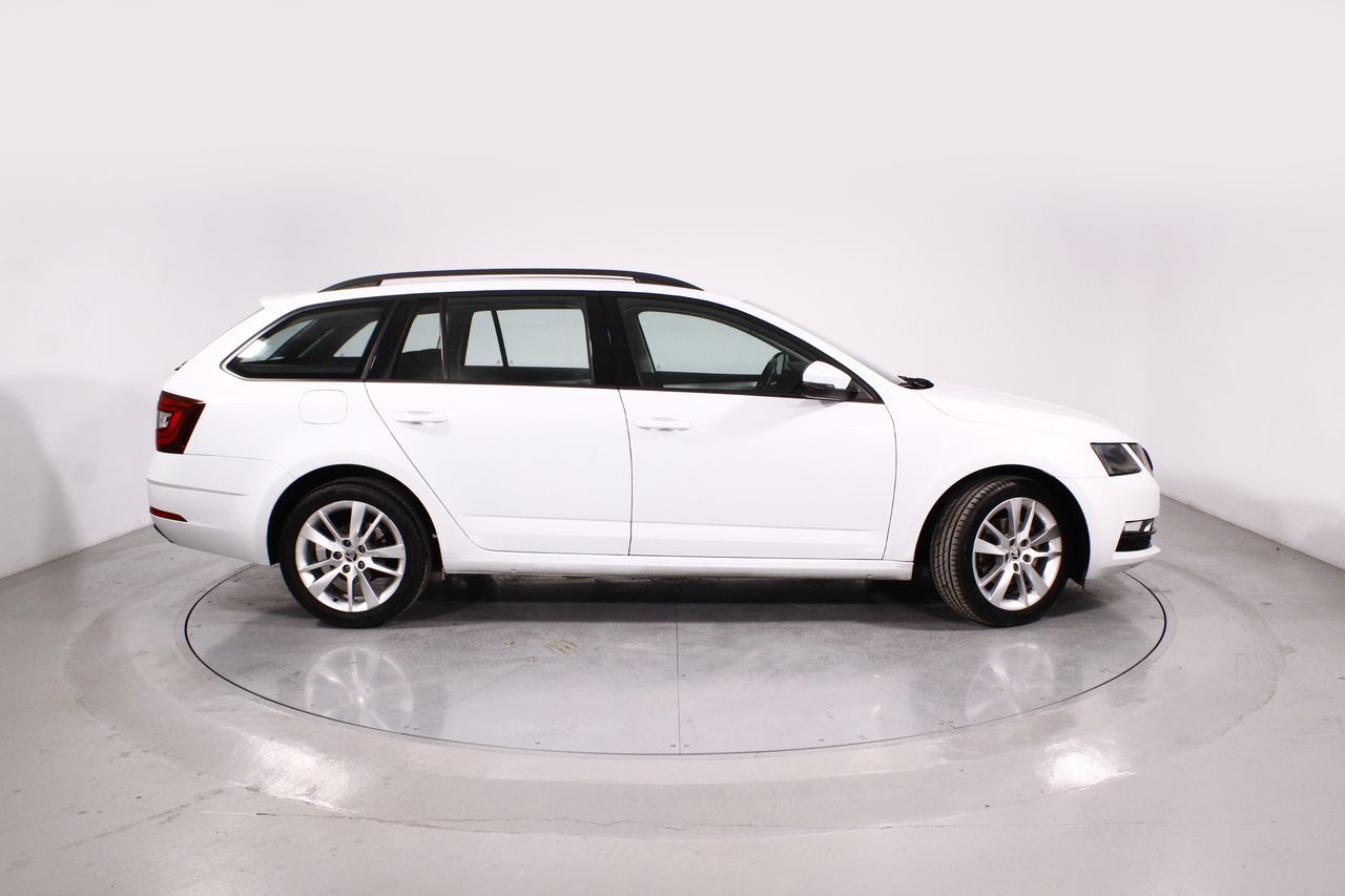skoda octavia 2019 / foto grande (3)