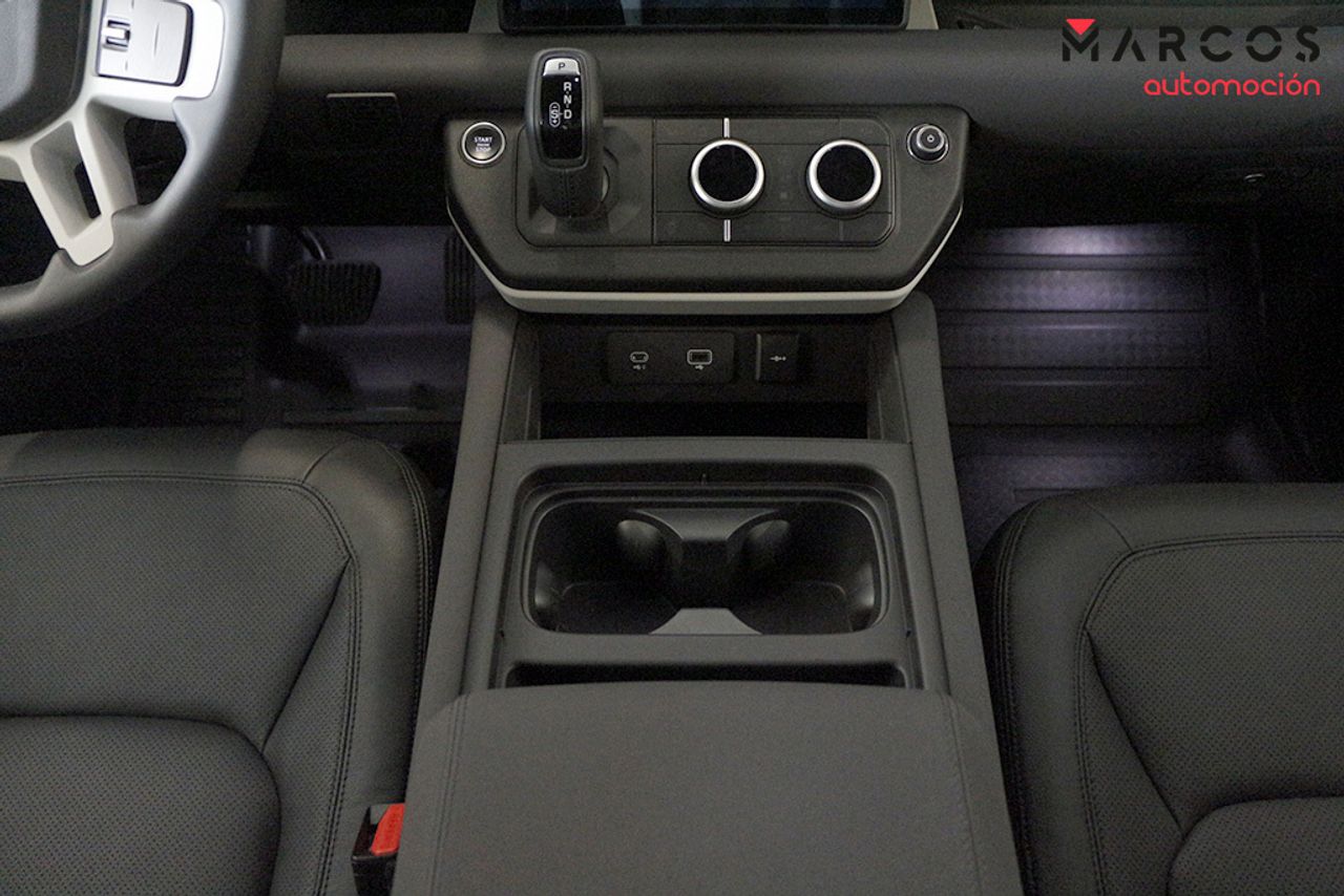 Land-Rover Defender 3.0 D200 MHEV SE 90 AUTO 4WD 3P - foto 11