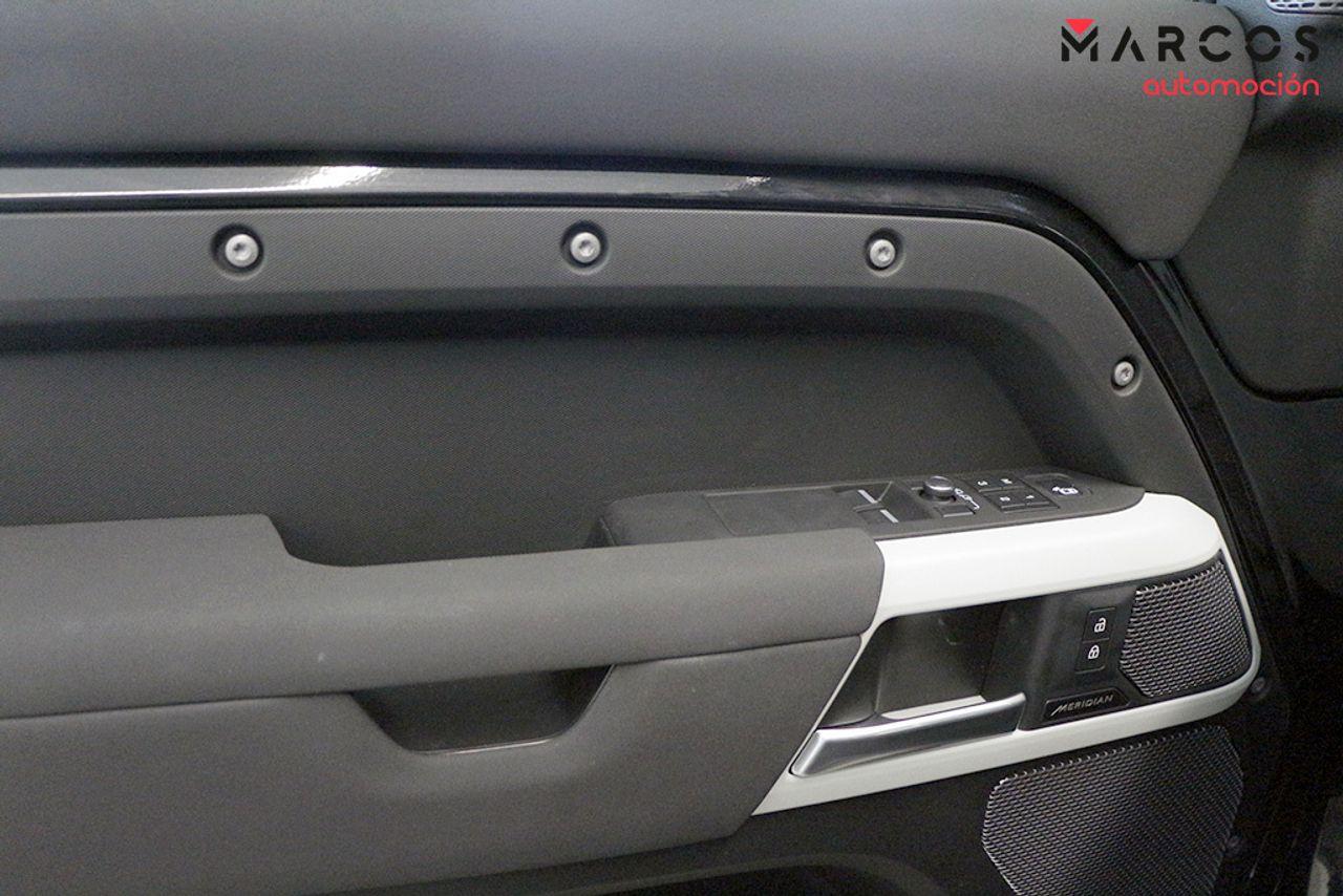 Land-Rover Defender 3.0 D200 MHEV SE 90 AUTO 4WD 3P - foto 8