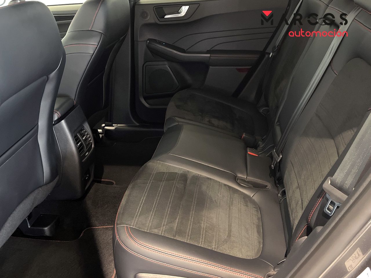 Ford Kuga 2.5 FHEV ST-LINE X AUTO 5P - foto 7