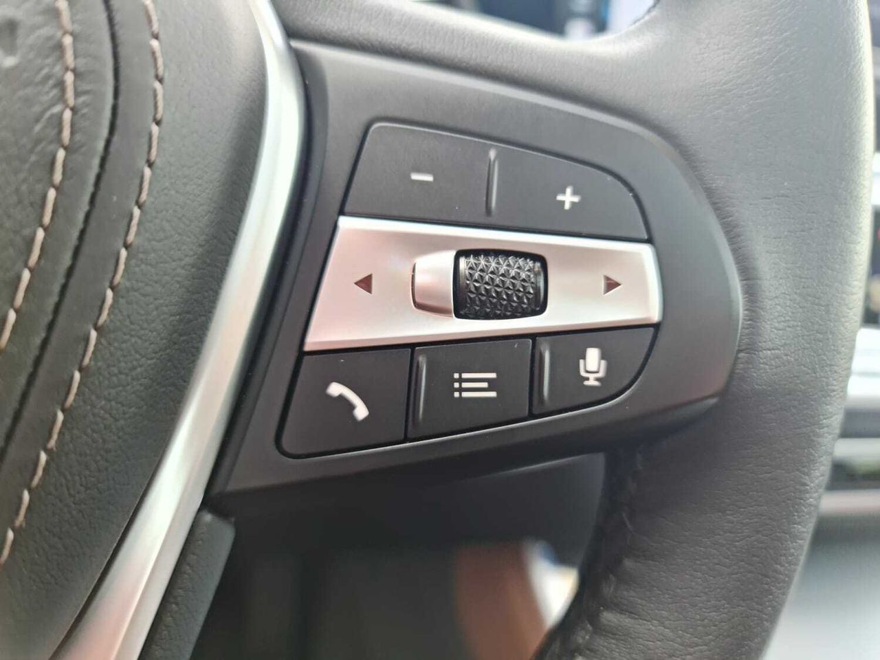 BMW X5 xDrive45e - foto 16