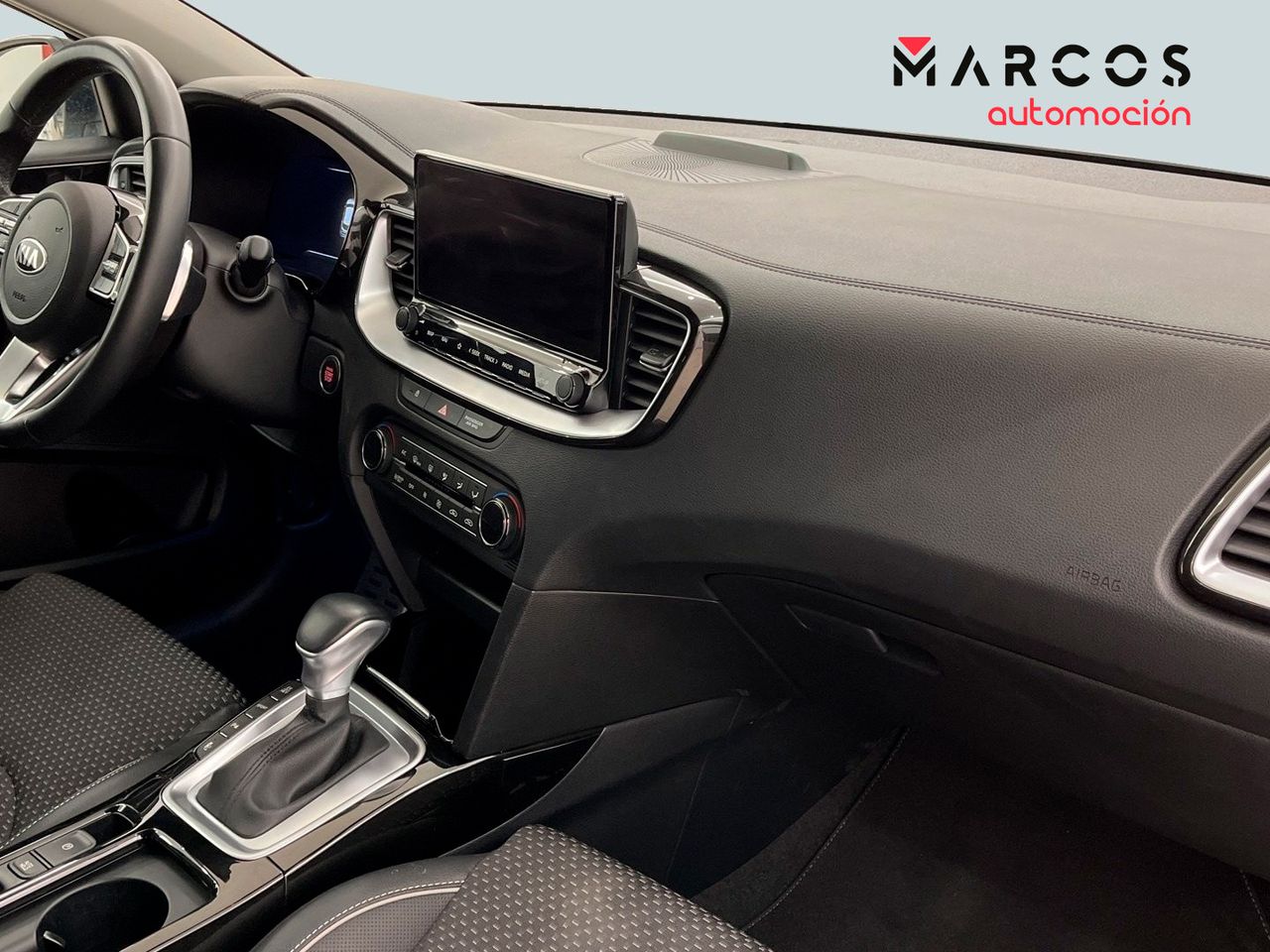 Kia XCeed 1.6 GDI PHEV EMOTION 5P - foto 12