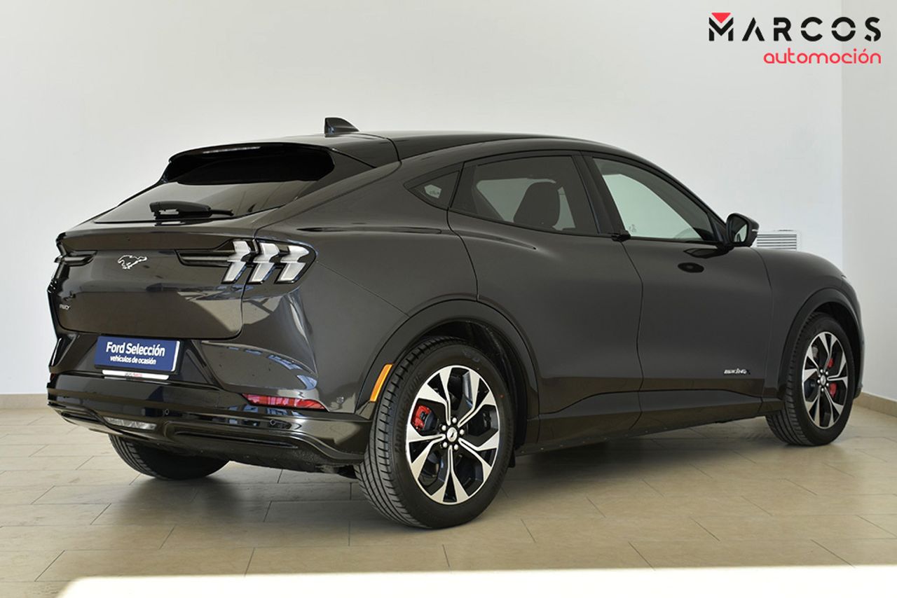 ford mustang mach-e 2022 / foto grande (3)