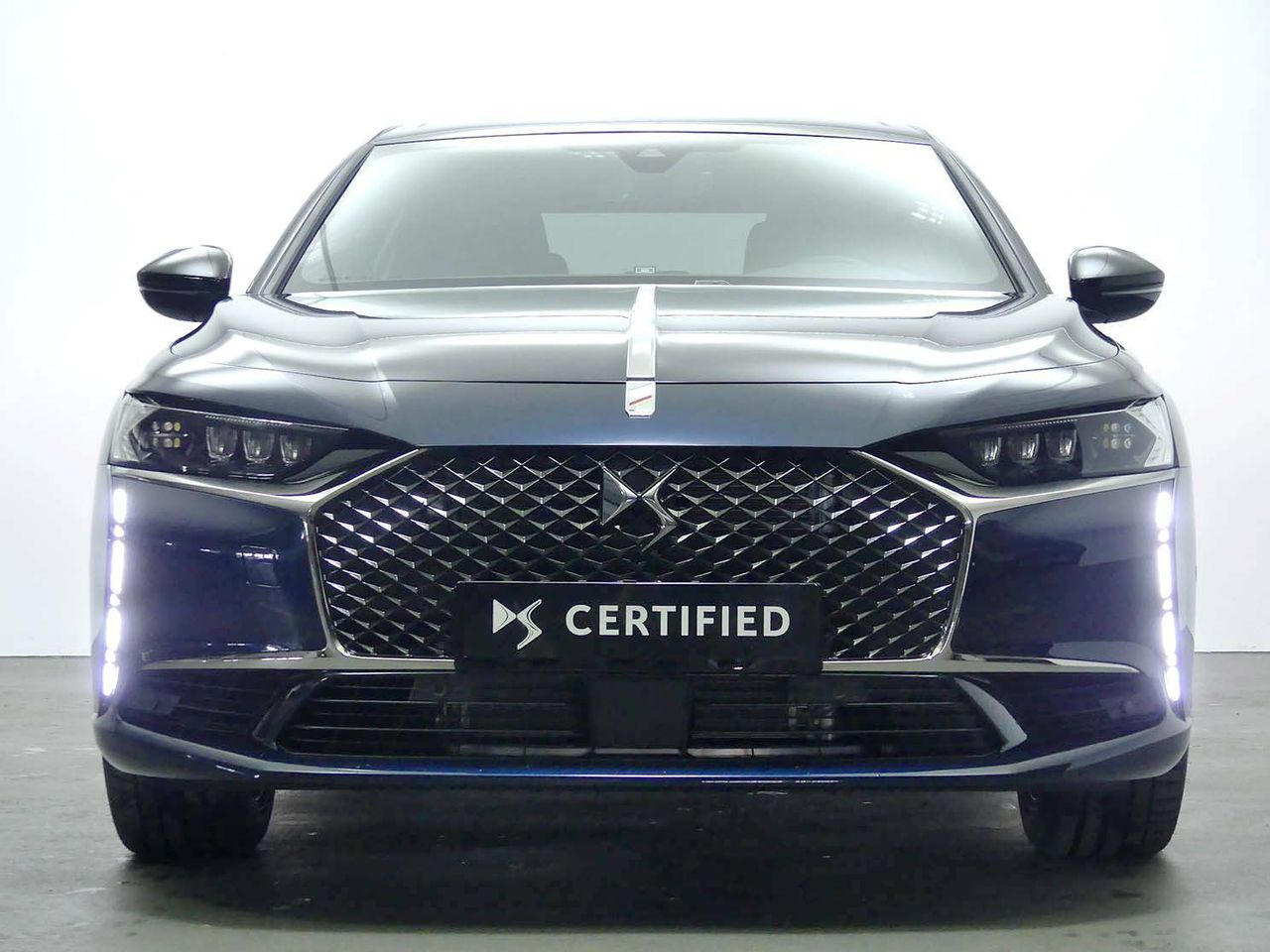 ds automobiles ds 9 2021 / foto grande (2)