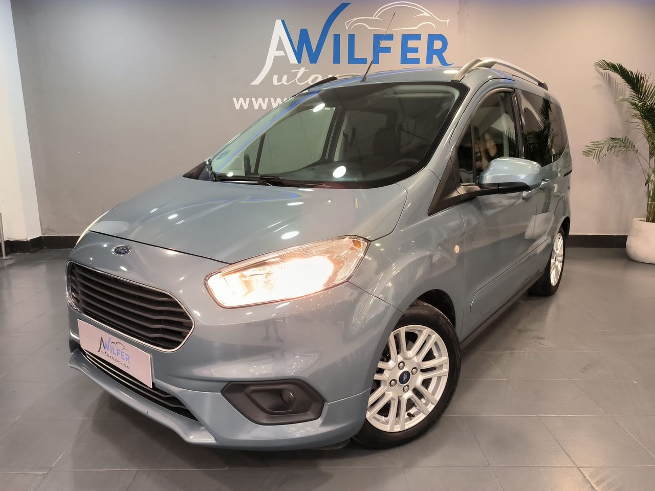 Foto ford tourneo courier 2019 /