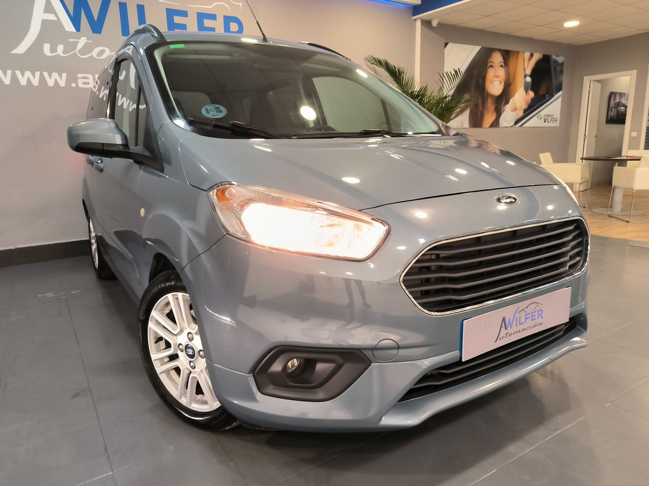 ford tourneo courier 2019 / foto grande (3)