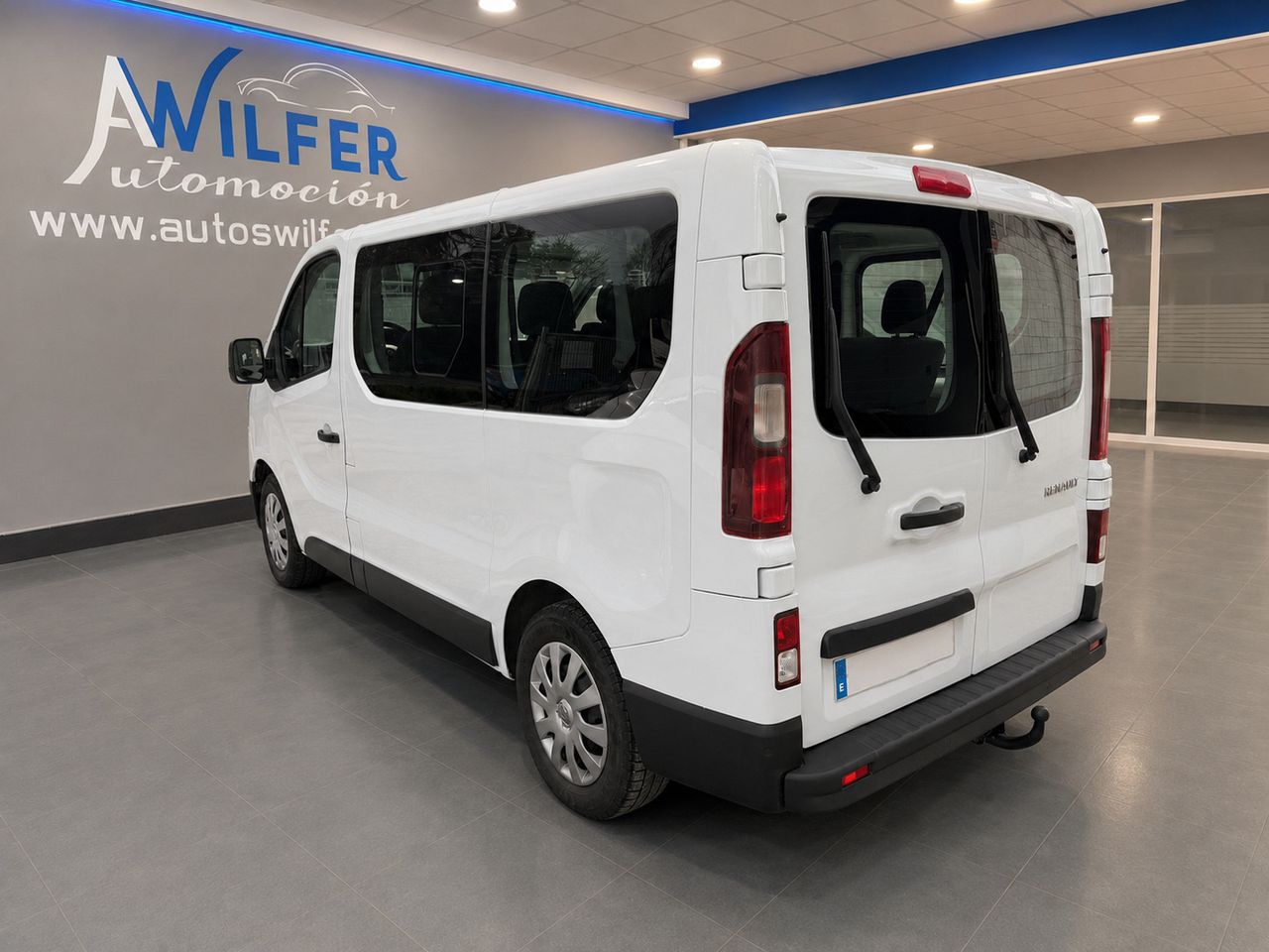 Renault Trafic Combi 2.0 dci 110 CV - foto 4