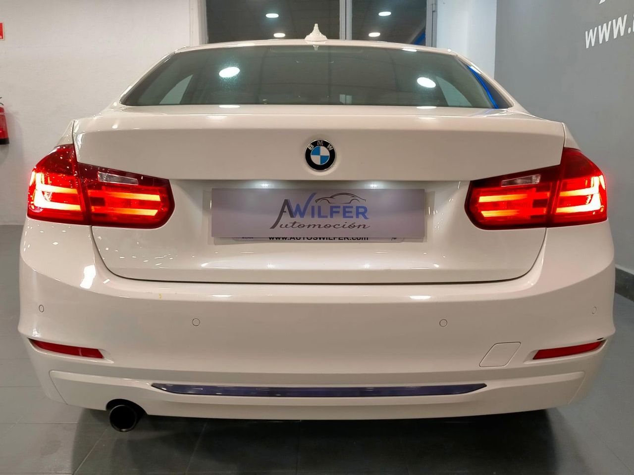 BMW Serie 3 318d Berlina Aut. - foto 5