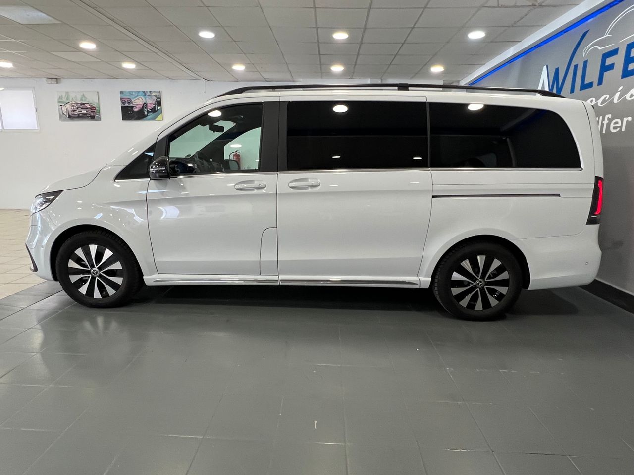 Mercedes EQV 300 Largo - foto 4
