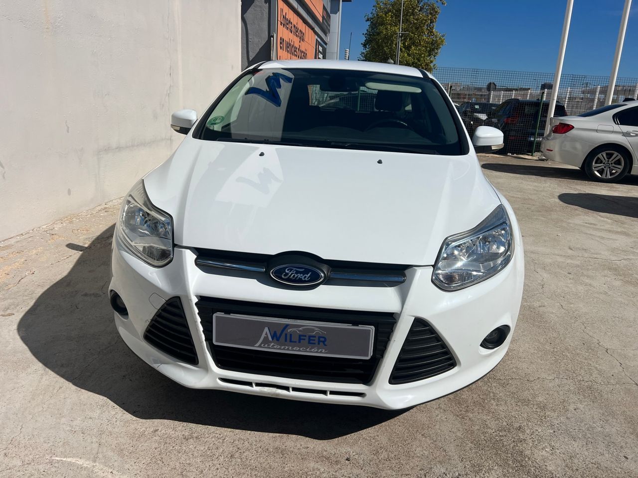 Ford Focus Sedan Trend 1.6 Ti-VCT 105 CV - foto 4