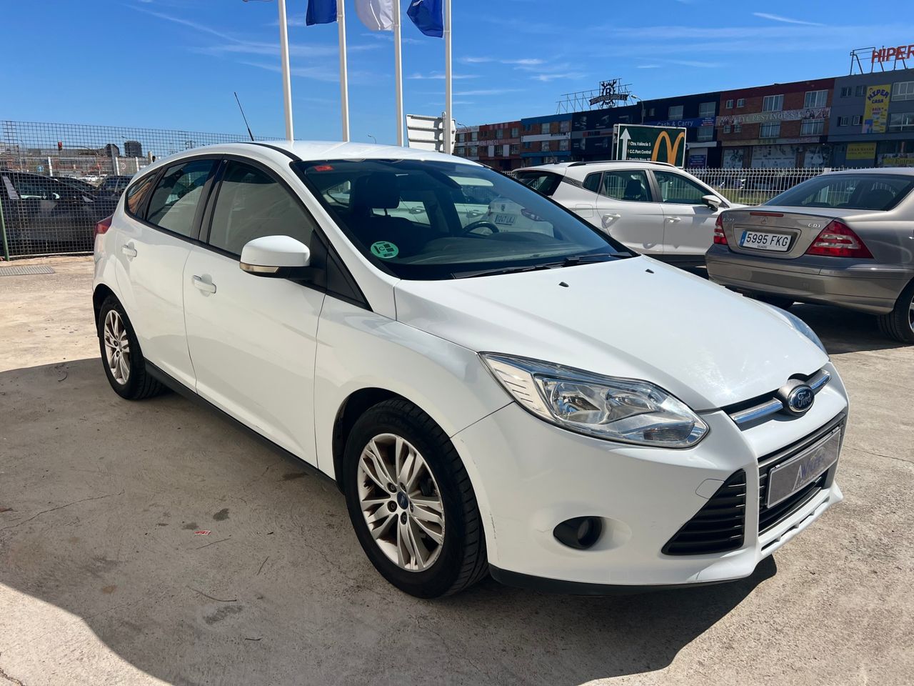 Ford Focus Sedan Trend 1.6 Ti-VCT 105 CV