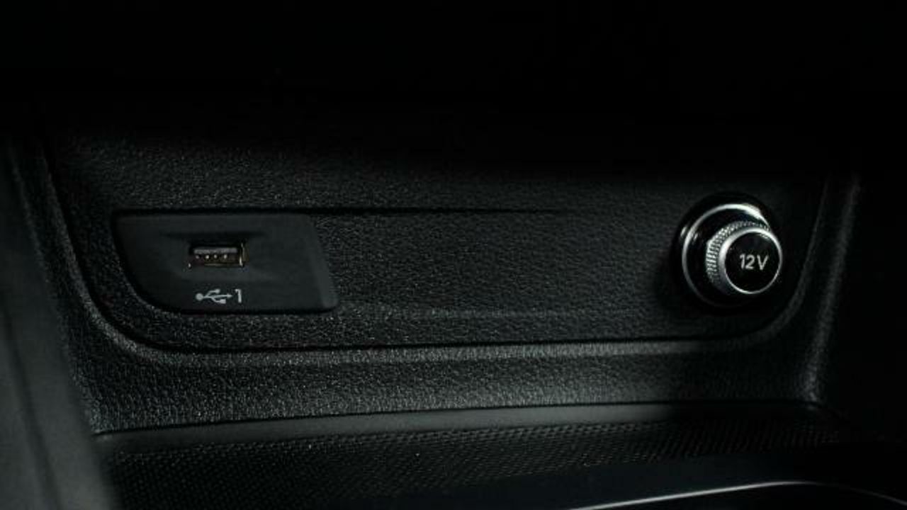 Audi Q2 AUDI Q2 BLACK LINE EDITION 35 TFSI 110(150) KW(CV) 6 - foto 21