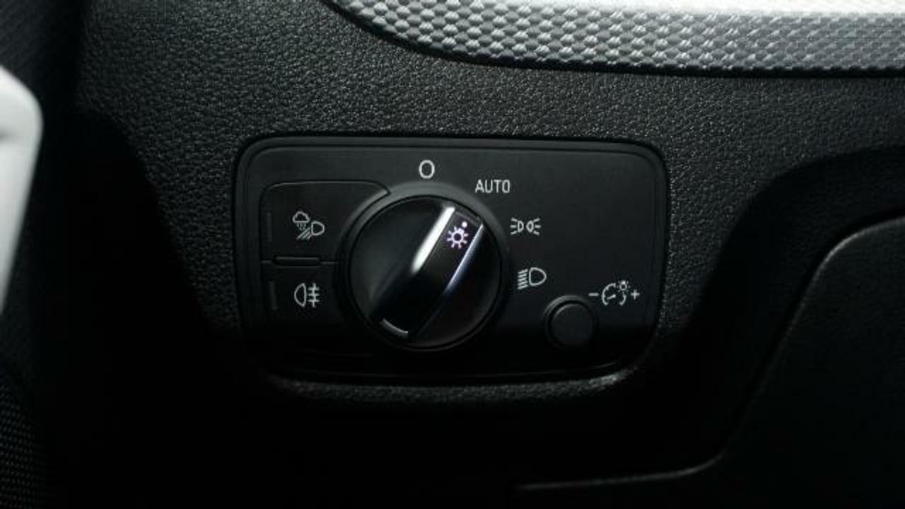 Audi Q2 AUDI Q2 BLACK LINE EDITION 35 TFSI 110(150) KW(CV) 6 - foto 13