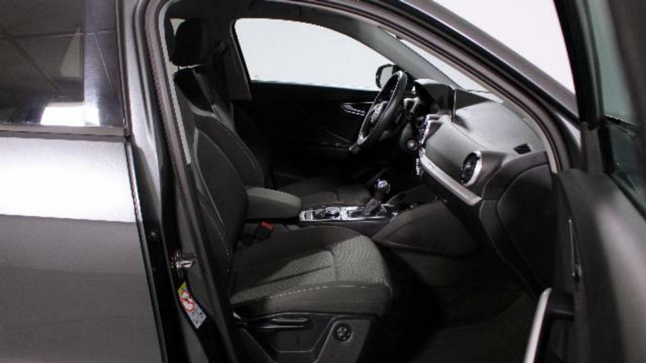 Audi Q2 AUDI Q2 BLACK LINE EDITION 35 TFSI 110(150) KW(CV) 6 - foto 6