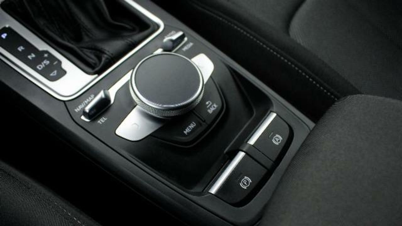 Audi Q2 AUDI Q2 BLACK LINE EDITION 35 TFSI 110(150) KW(CV) 6 - foto 24