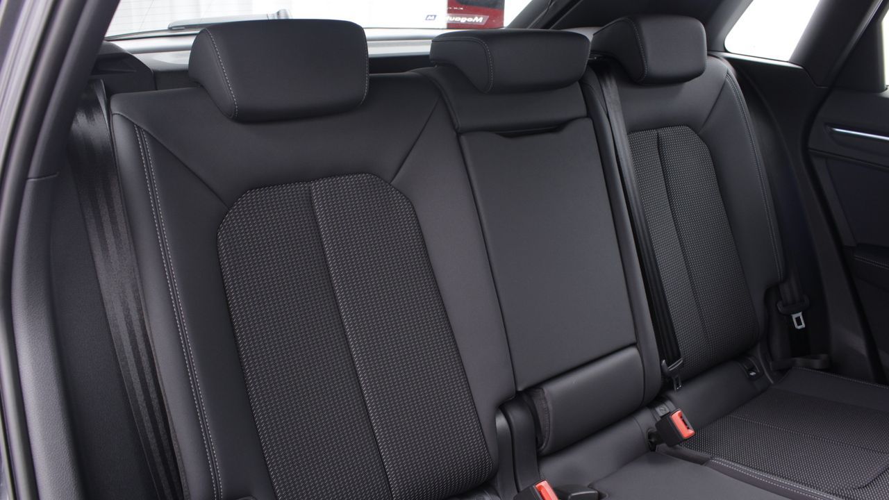 Audi Q3 35 TFSI S line - foto 8