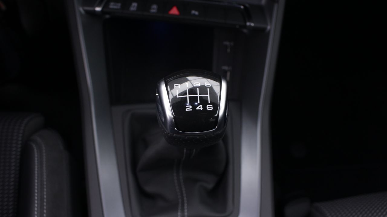 Audi Q3 35 TFSI S line - foto 23