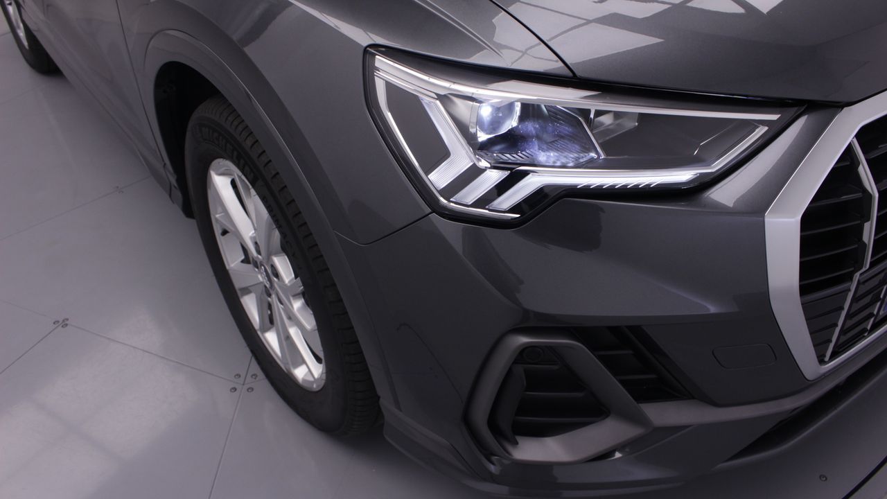 Audi Q3 35 TFSI S line - foto 27