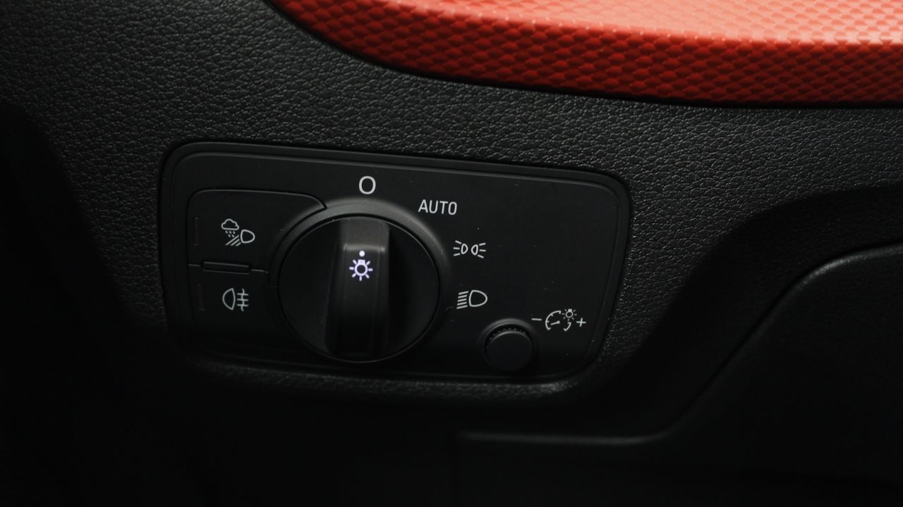 Audi Q2 Q2 SPORT EDITION 1.6 TDI 85(116) KW(CV) S TRONIC - foto 23