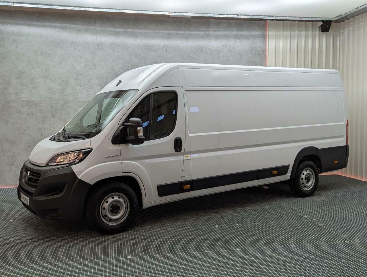 Volkswagen multivan 2024 climatizacion  de segunda mano - fiat ducato 2021 /