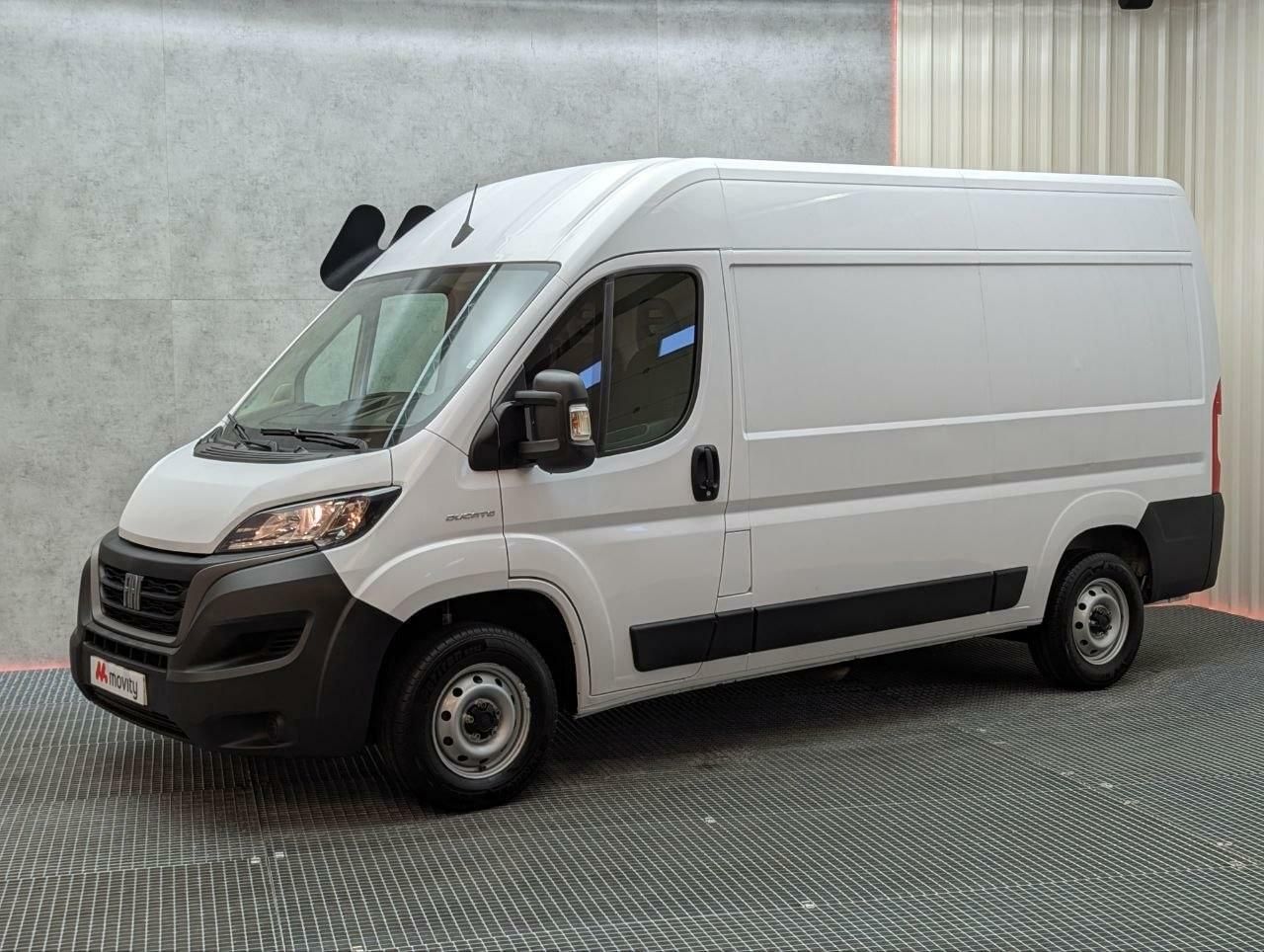 Mercedes clase b 2023  de segunda mano - fiat ducato 2022 /