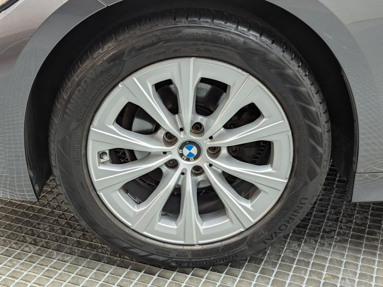 BMW Serie 3 318d Touring - foto 18