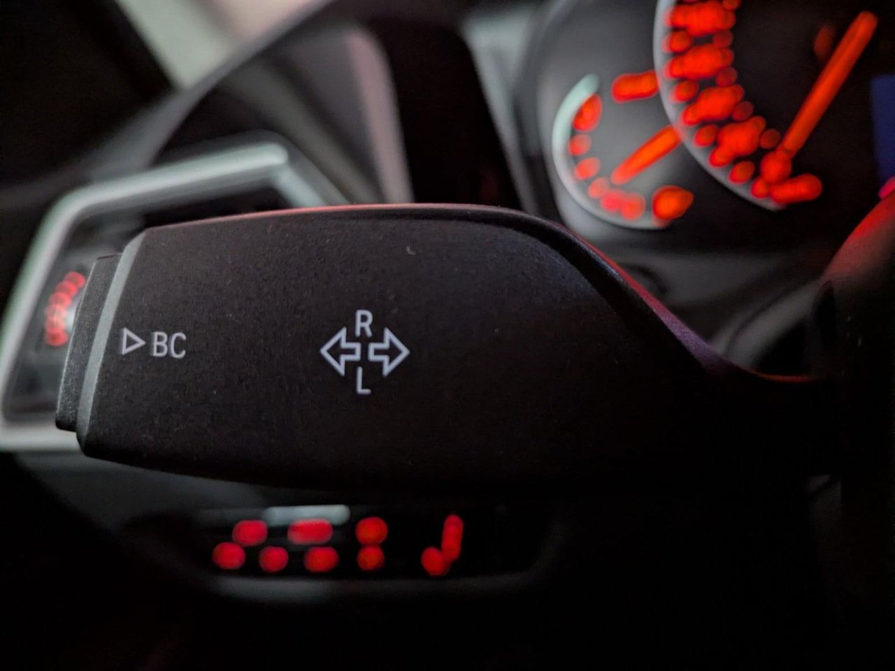 BMW Serie 3 318d Touring - foto 39