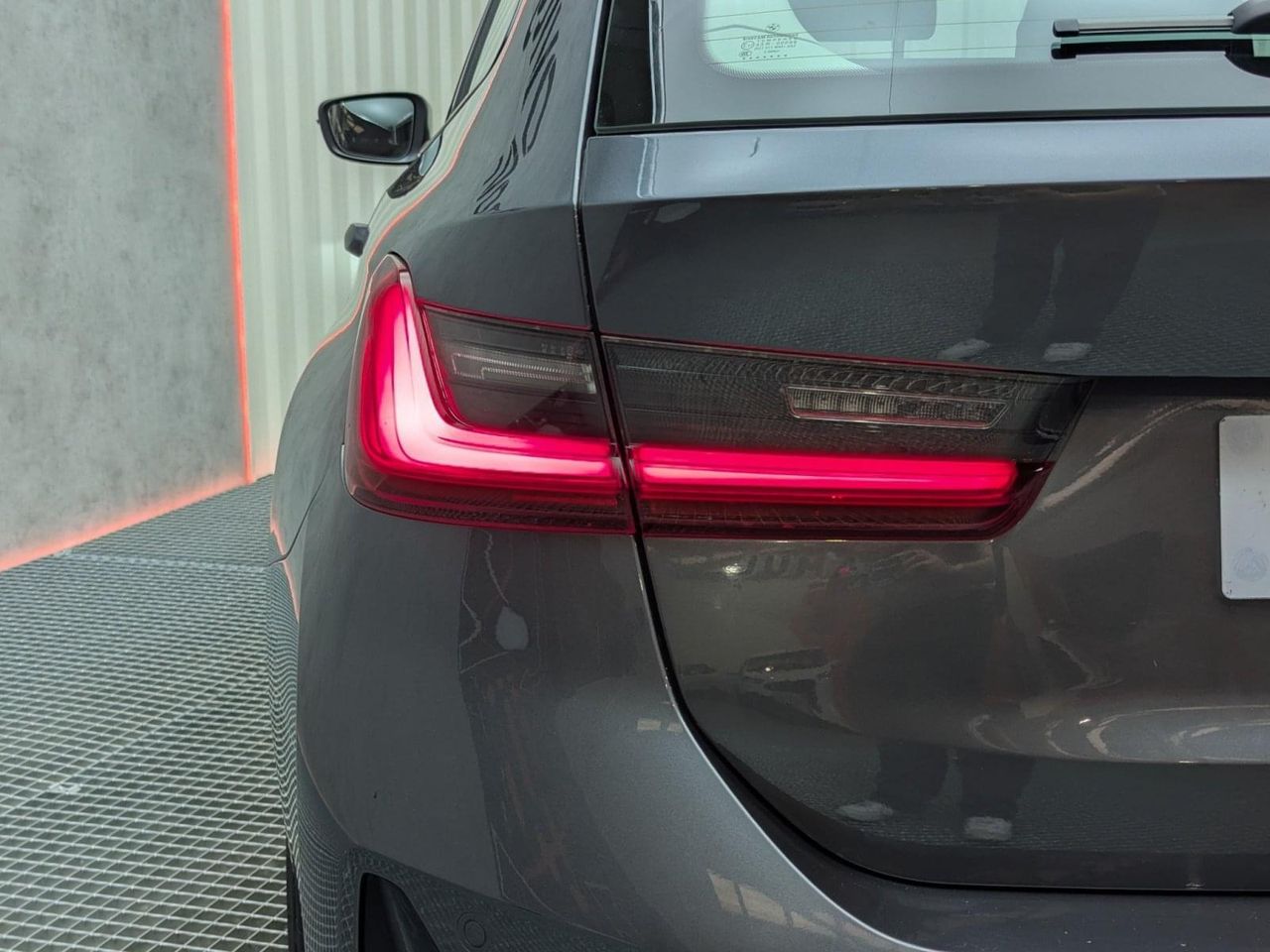 BMW Serie 3 318d Touring - foto 25