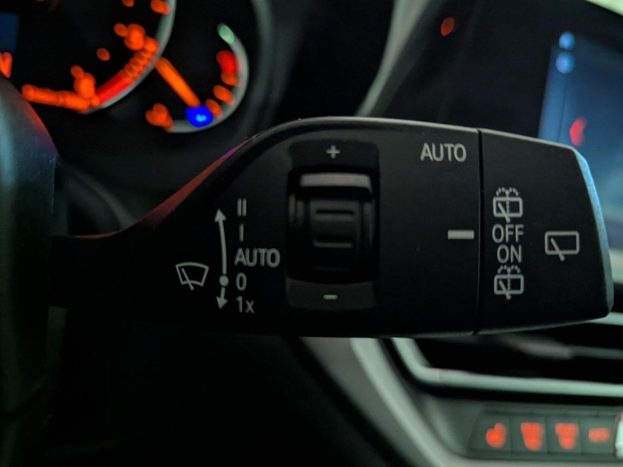 BMW Serie 3 318d Touring - foto 40