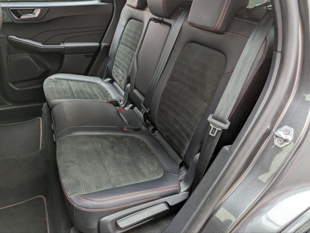 Ford Kuga ST-Line X 1.5T EcoBoost 110kW (150CV) - foto 6