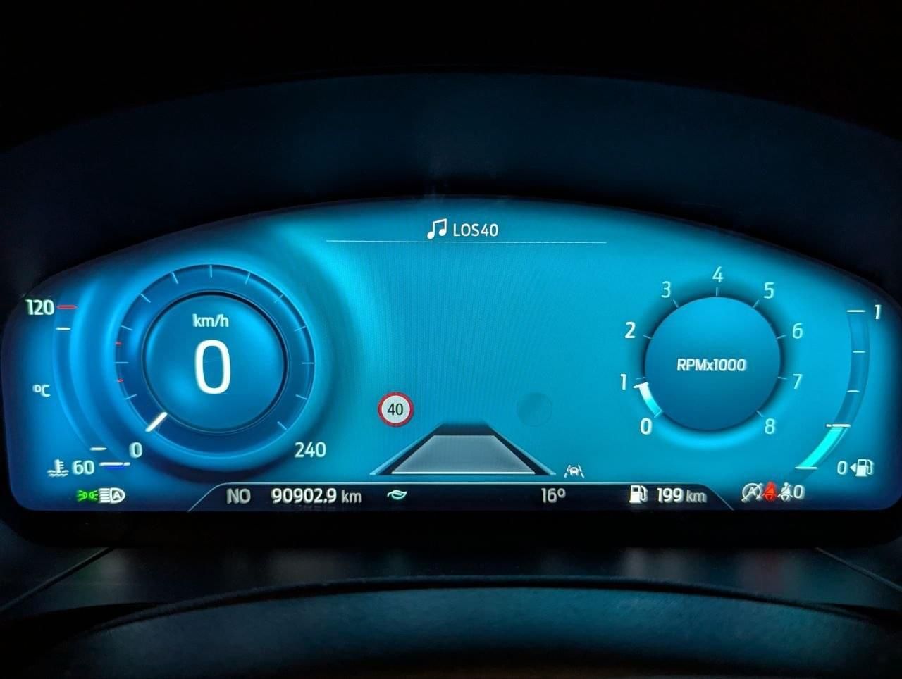 Ford Kuga ST-Line X 1.5T EcoBoost 110kW (150CV) - foto 30