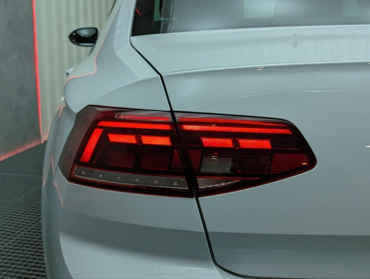 Volkswagen Passat Executive 2.0 TDI 110kW (150CV) DSG - foto 23