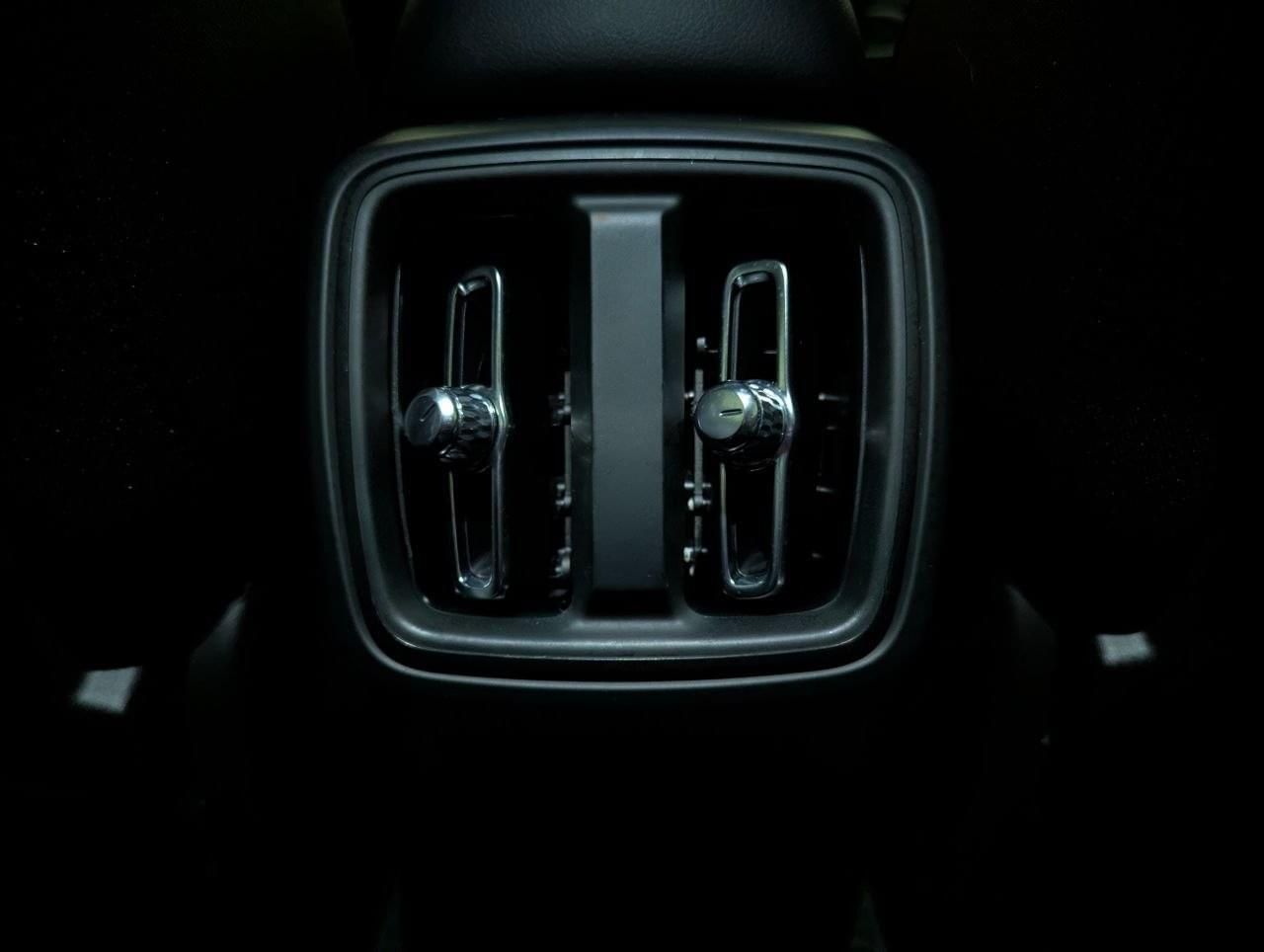 Volvo XC40 2.0 B3 G Core Auto - foto 30