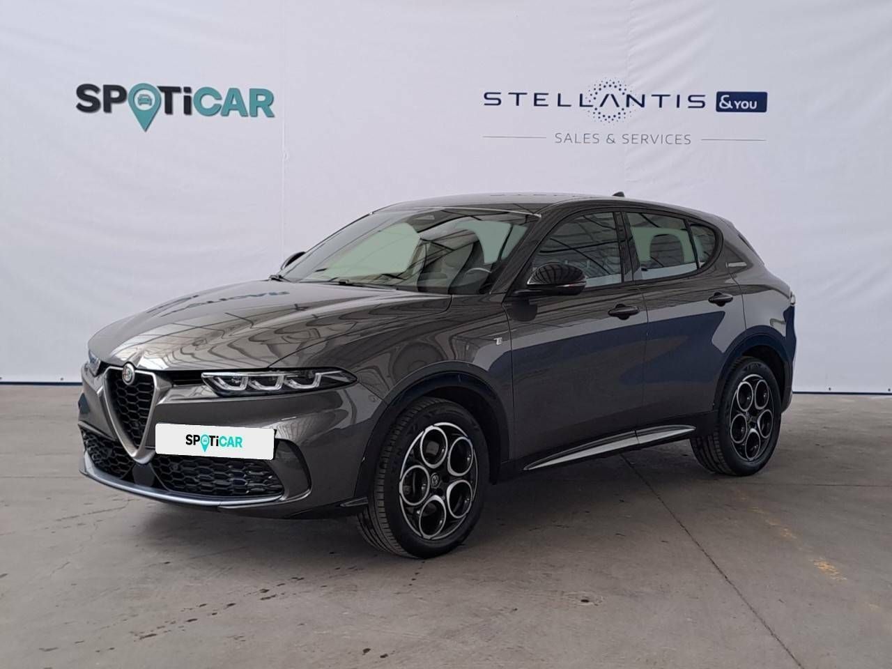 Foto alfa romeo tonale 2023 /