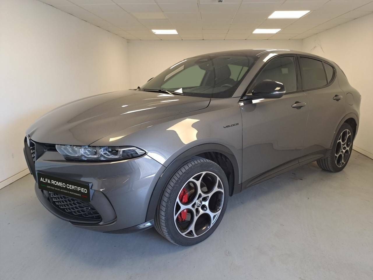 Foto alfa romeo tonale 2023 /