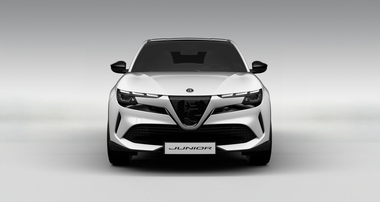 alfa romeo junior 2024 / foto grande (3)