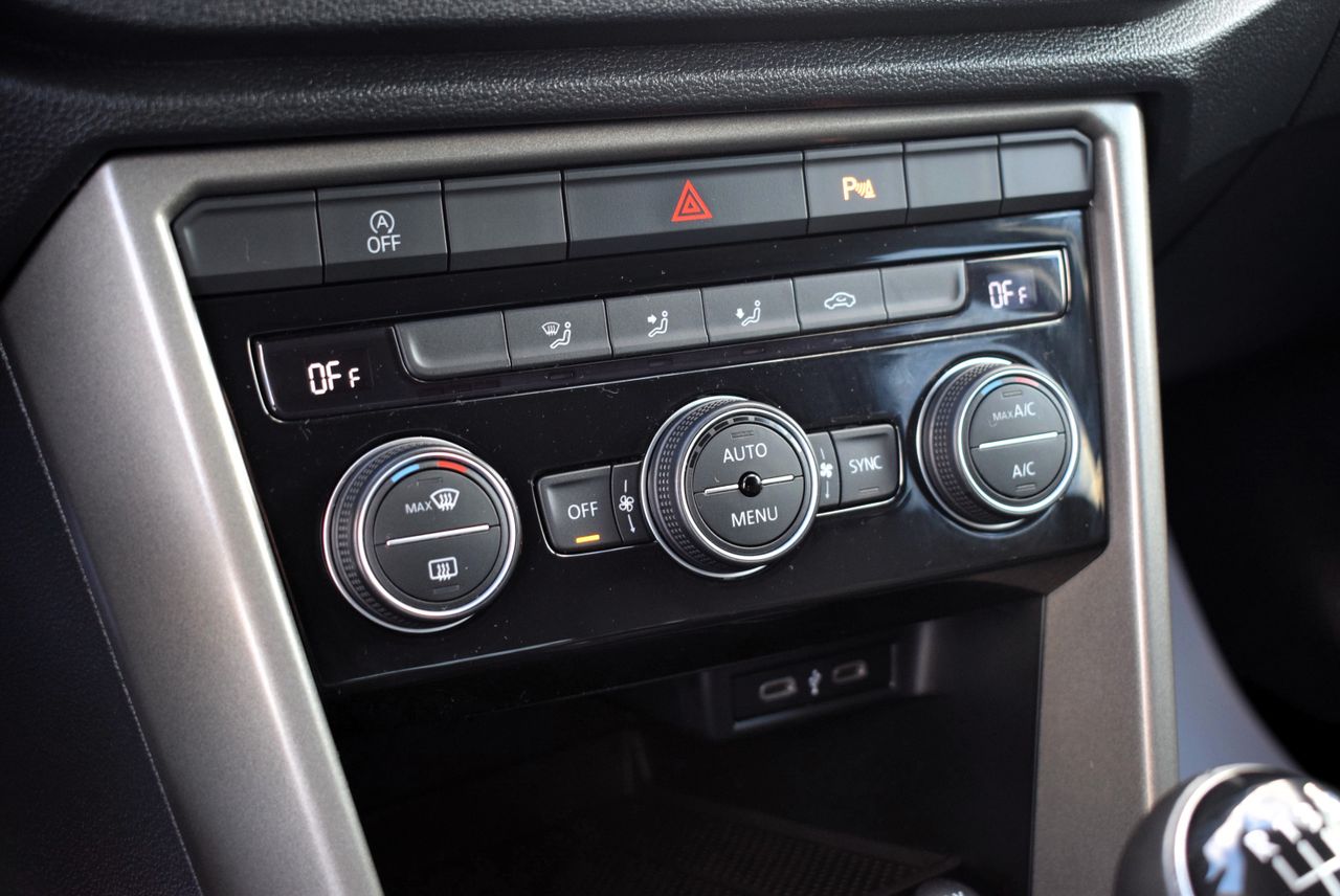 Volkswagen T-Roc Advance 2.0 TDI 115 CV 6 vel. 5p.  - Foto 15