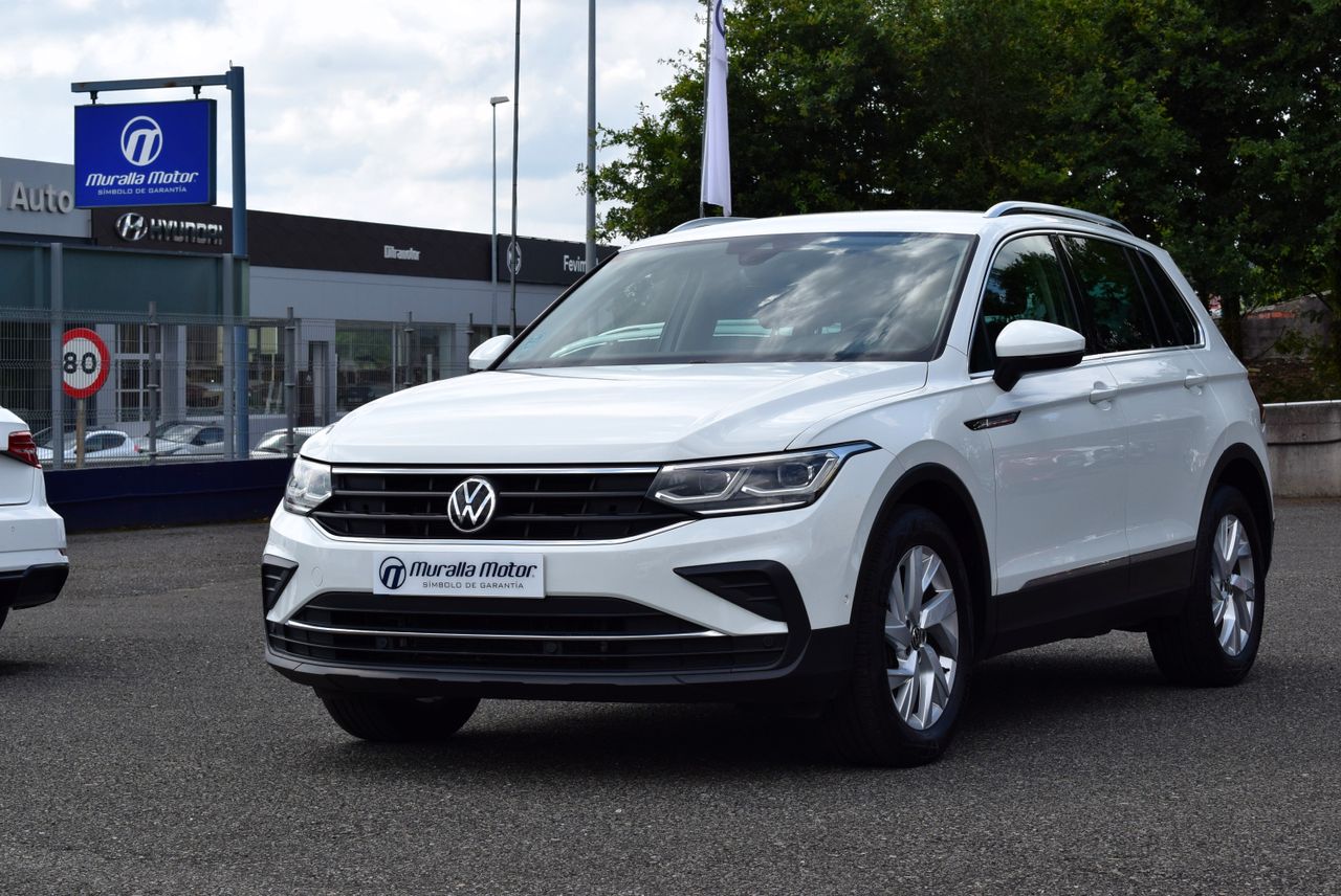 Volkswagen Tiguan Life 2.0 TDI 150 CV 6 vel. 5p.  - Foto 4