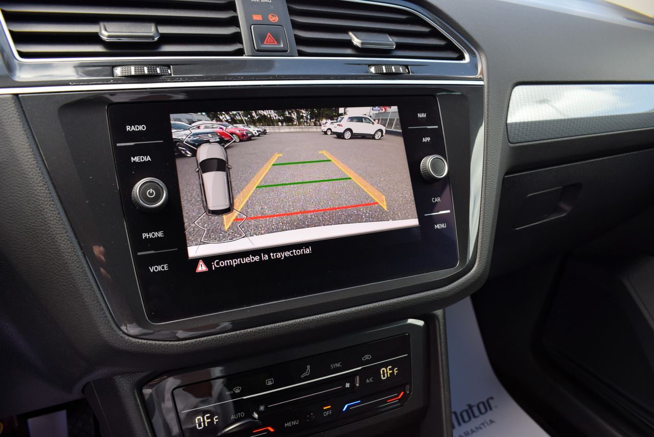 Volkswagen Tiguan Life 2.0 TDI 150 CV 6 vel. 5p. - Foto 17