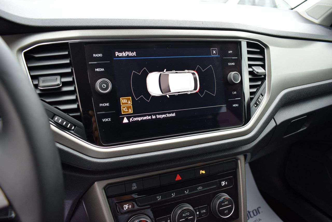 Volkswagen T-Roc Advance 2.0 TDI 150 CV DSG 7 5p.  - Foto 14