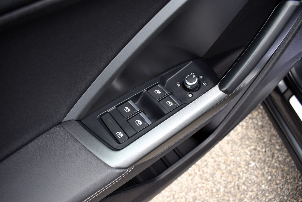 Audi Q3 Sportback Black Line 40 TDI 200cv Quattro S Tronic 5p.  - Foto 10