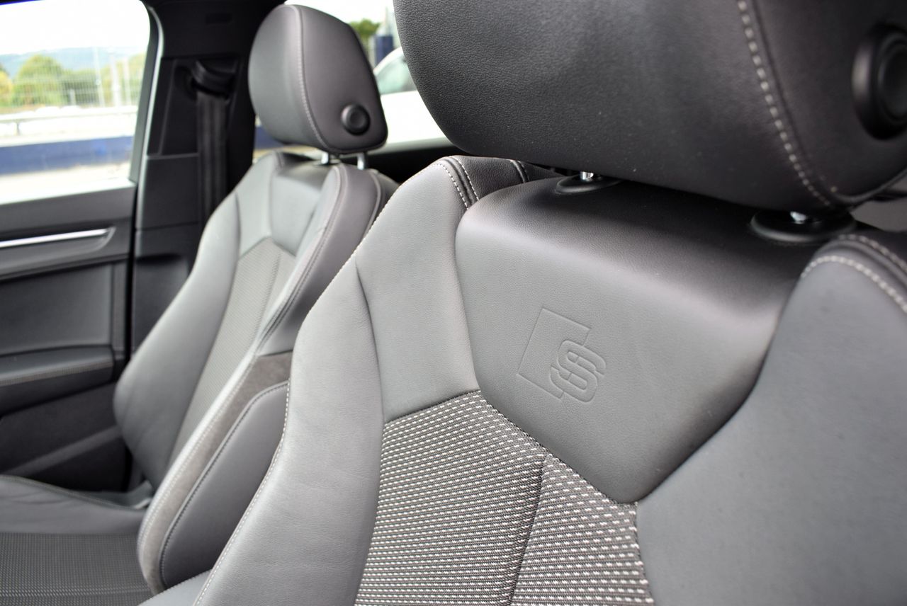 Audi Q3 Sportback Black Line 40 TDI 200cv Quattro S Tronic 5p.  - Foto 19