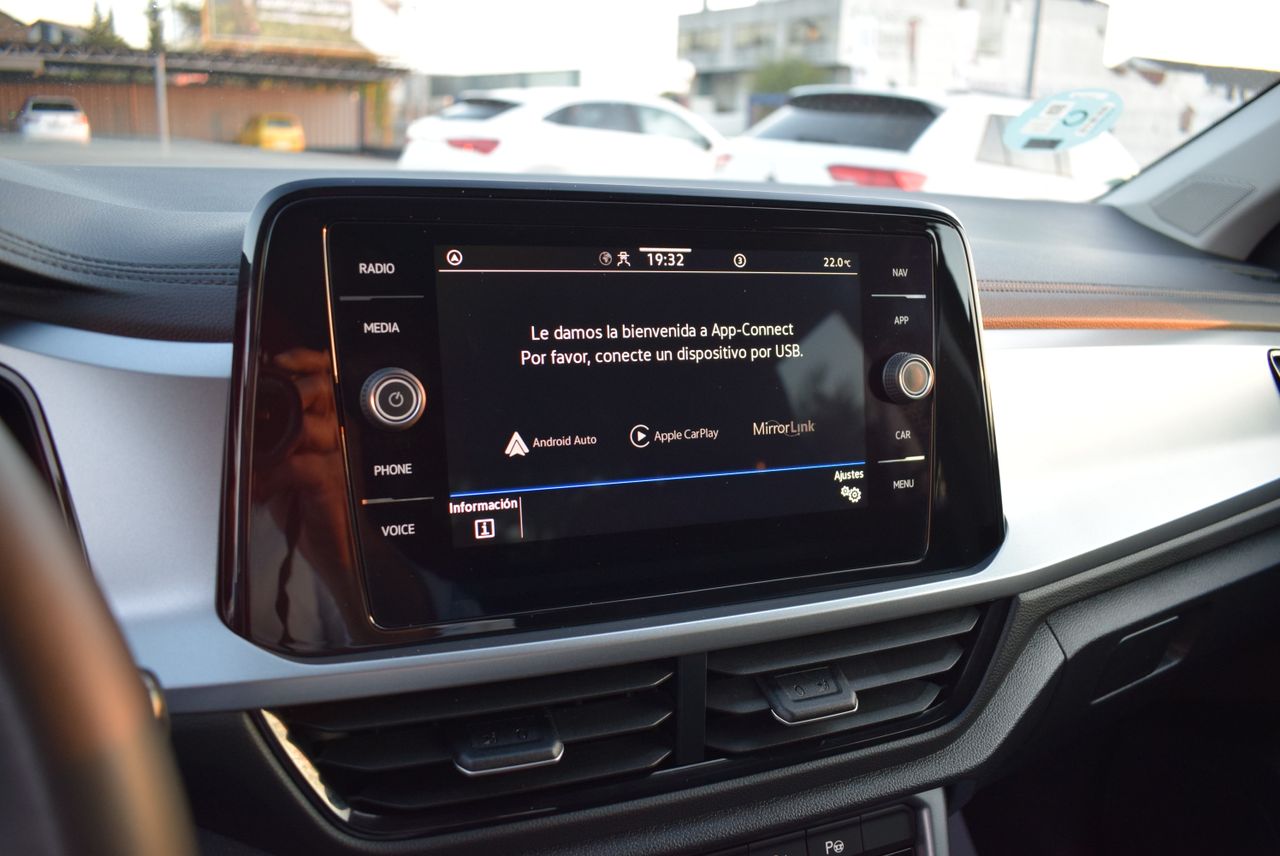 Volkswagen T-Roc Life 2.0 TDI 150 CV DSG 5p.  - Foto 11