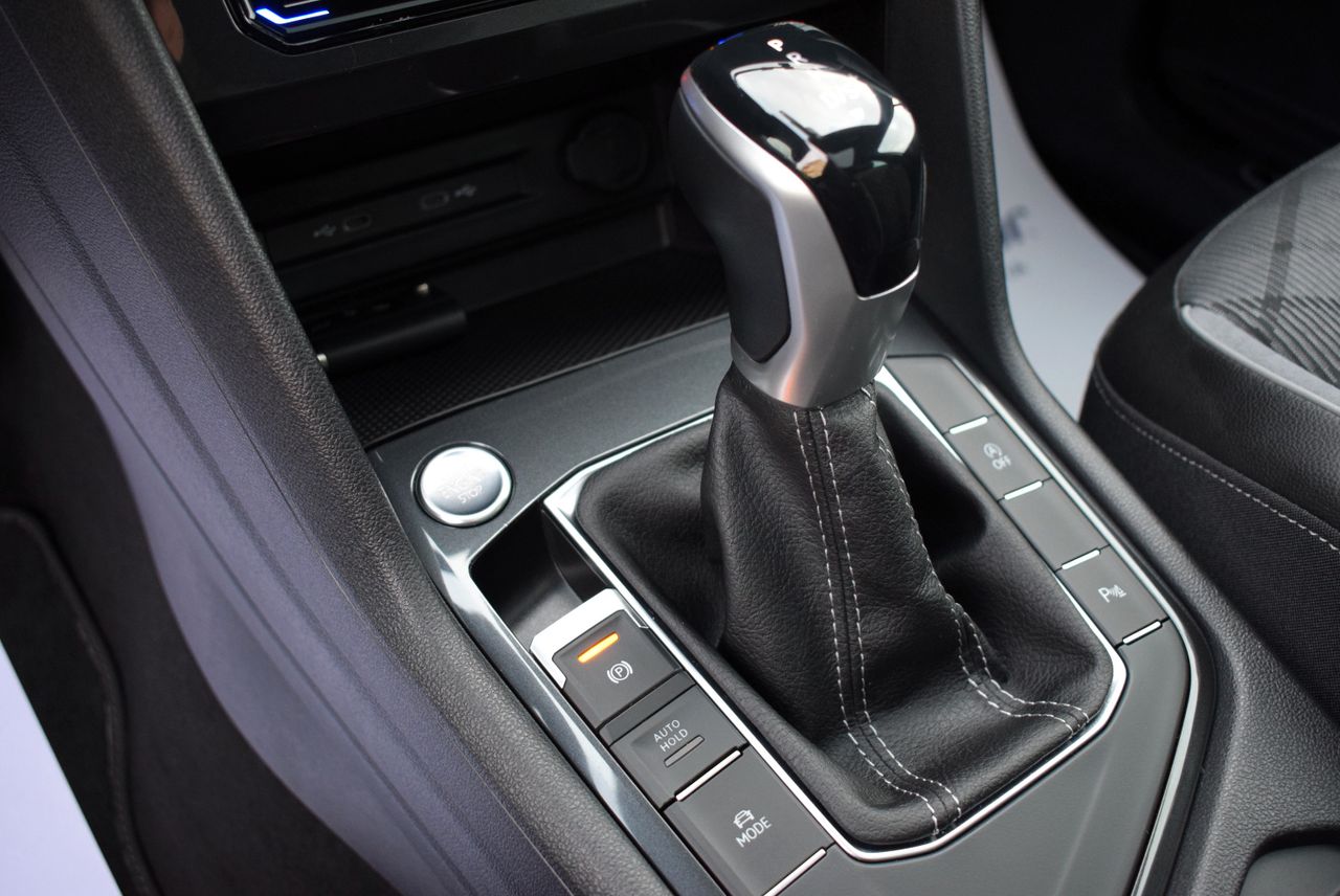 Volkswagen Tiguan R-Line 2.0 TDI 150 cv DSG 5p. - Foto 19