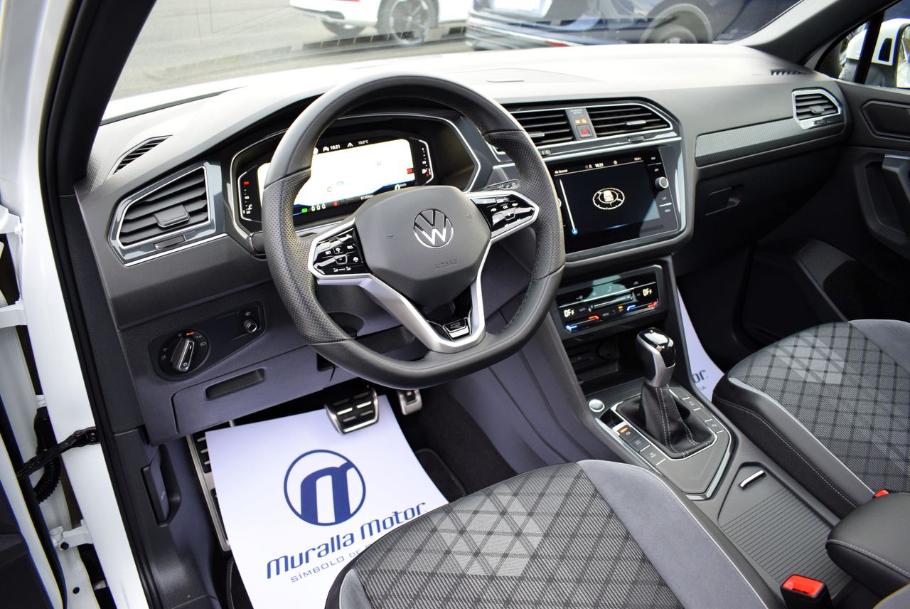 Volkswagen Tiguan R-Line 2.0 TDI 150 cv DSG 5p. - Foto 11